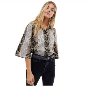 Beautiful blouse! BRAND NEW! with tag
